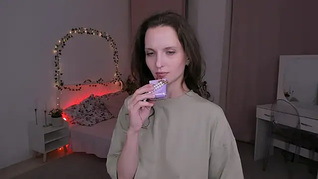 Ariadna_Shy webcam