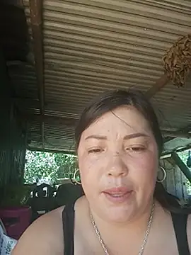 sary-hot2x webcam
