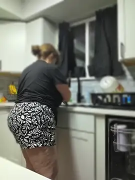 julimonroe webcam