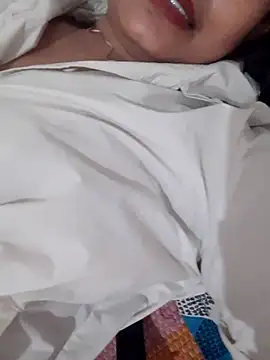KHAN765_39 webcam