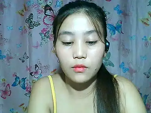 SexyAsianPussy4u webcam