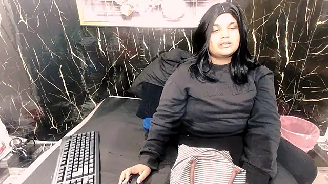 indianfoxy01 webcam