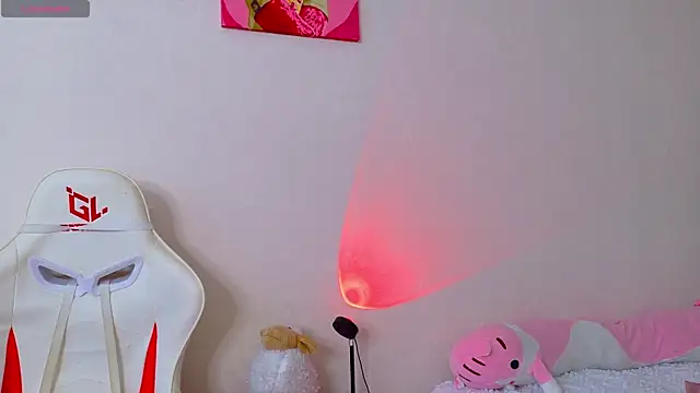peachiee_ webcam