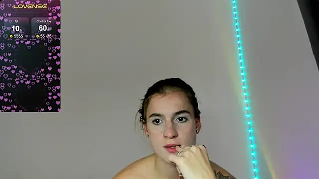 Stacey_Brow webcam