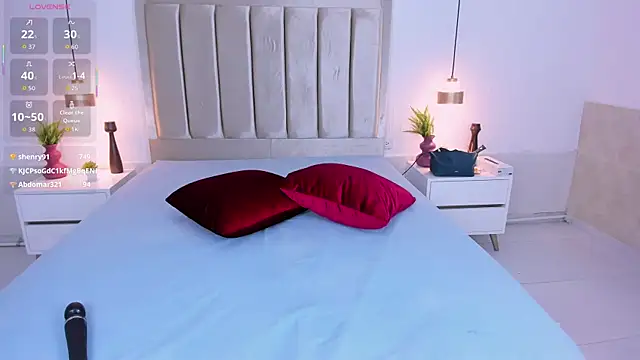 aisha_k webcam