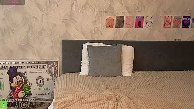 Nika_Flover webcam
