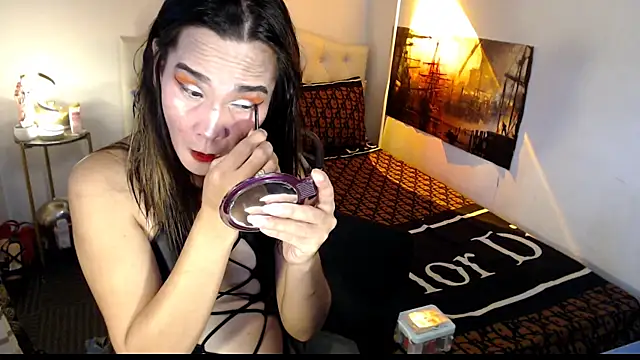 NinaDOM4CUM webcam