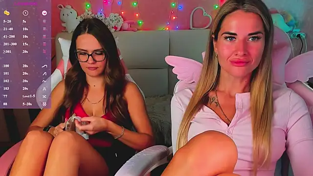 hotty_girls_here webcam