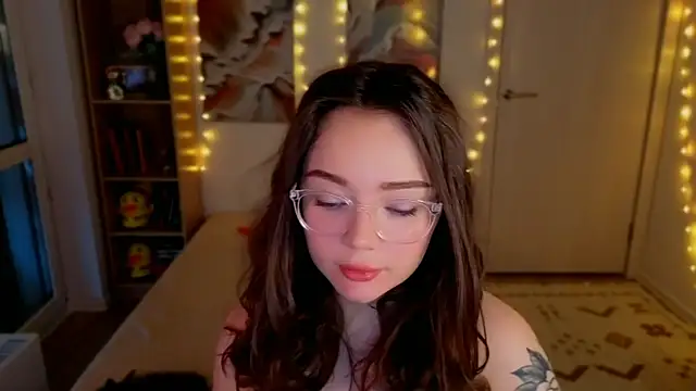 MilenaSaint webcam