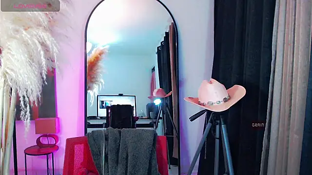 dark_sailent webcam