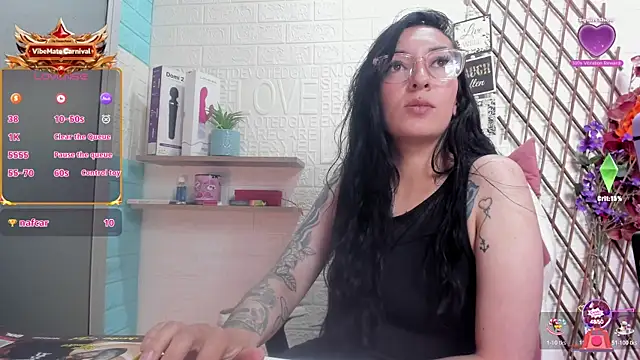 Modella: SALOME_KORLAND