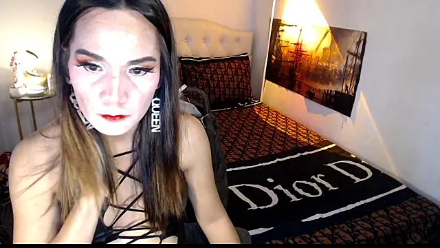 NinaDOM4CUM webcam