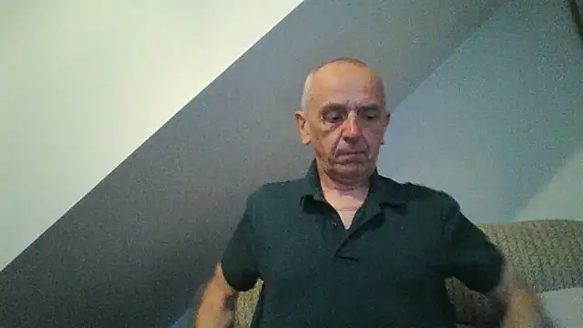 mr_english50 webcam