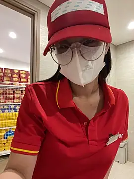 Sneaky_Cumshoot webcam