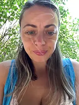 ladywithbigass