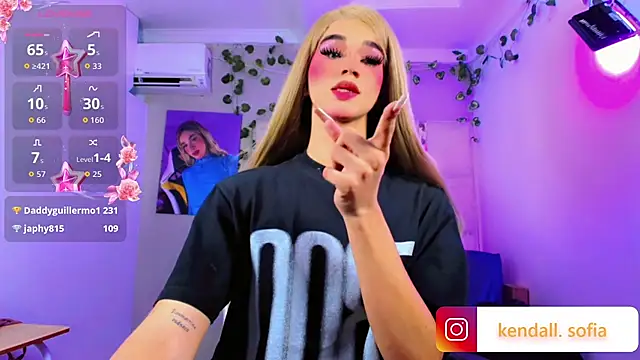 Sophiaa_doll_ webcam