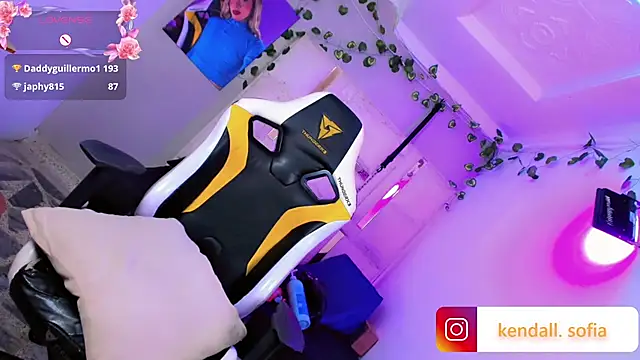Sophiaa_doll_ webcam
