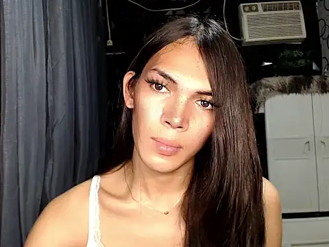 GORGEOUS_CARMEE webcam