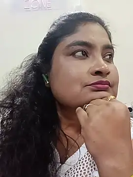hornyriyanka webcam