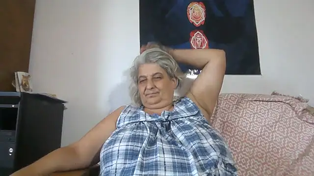 ExquisiteMature webcam