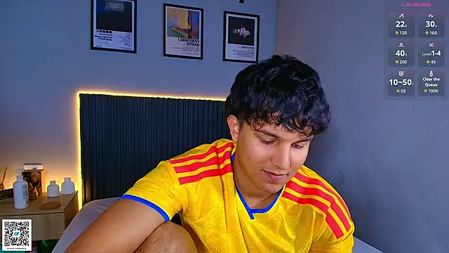 Leo_Savage_ webcam