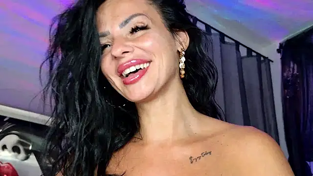 Elle_Vie webcam