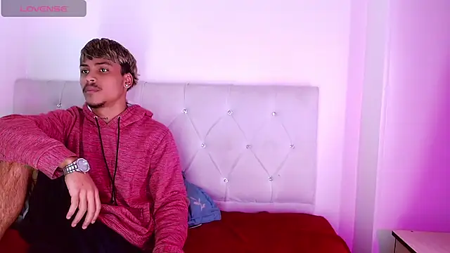 Angel_foxc13 webcam