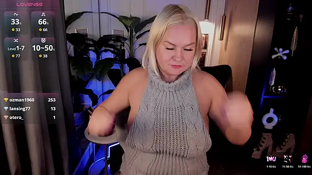YolandaKiss webcam
