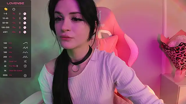 Molly_Crystall