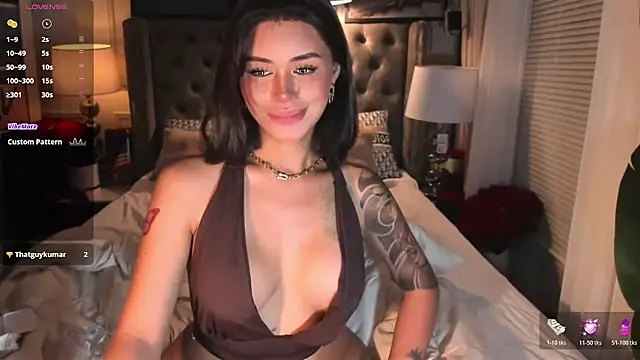 ParisianDoll webcam