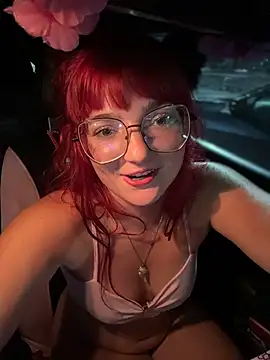 urpuppymoon webcam