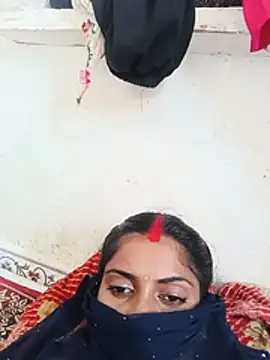 Poojaxx56 webcam
