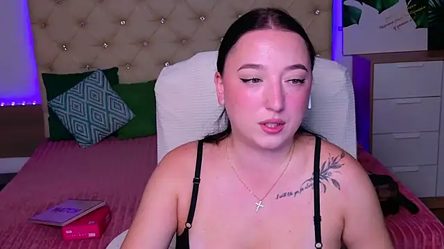 AVA_MAXIMUS webcam