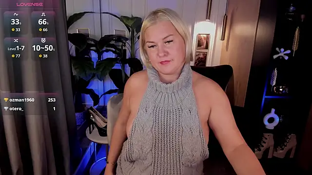 YolandaKiss webcam