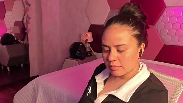 ArielleWilde webcam