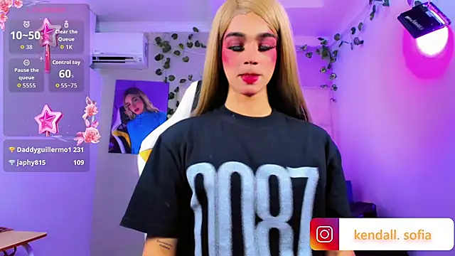 Sophiaa_doll_ webcam