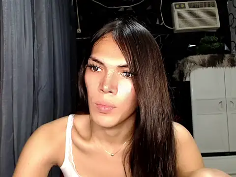 GORGEOUS_CARMEE webcam