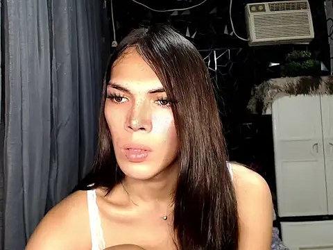 GORGEOUS_CARMEE webcam
