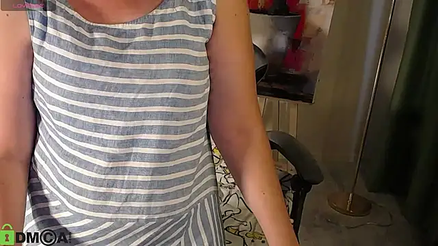 MartaEdams webcam