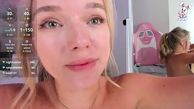 VirginChloe webcam