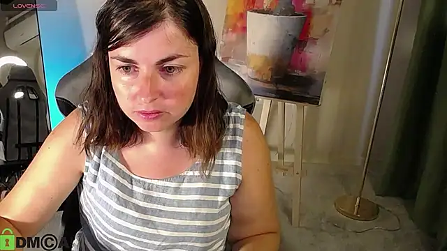 MartaEdams webcam