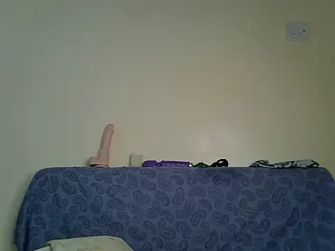 Curvaceous_diva webcam