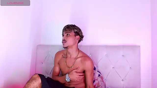 Angel_foxc13 webcam