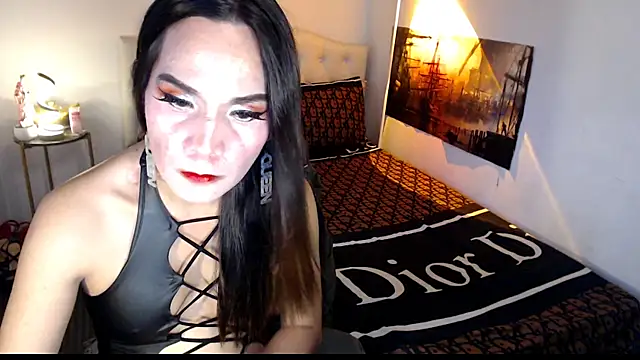 NinaDOM4CUM webcam