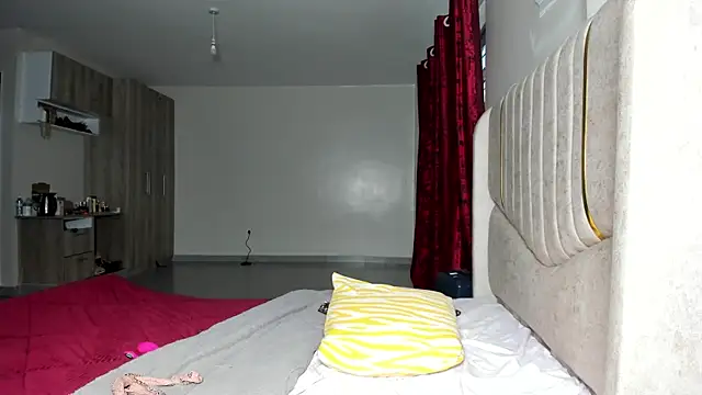 Quite_Naughtyy webcam