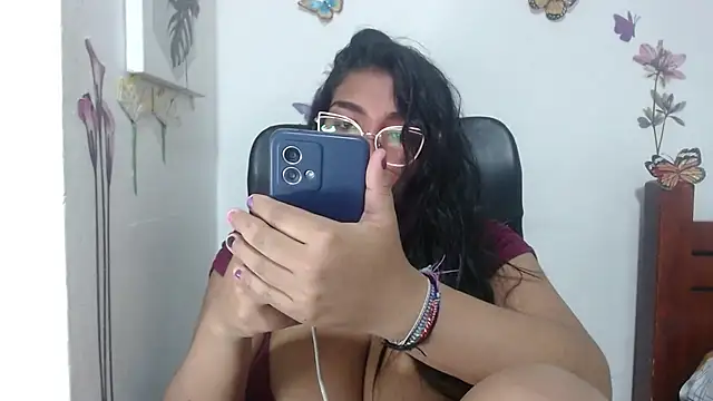 Lyra_Moon_ webcam