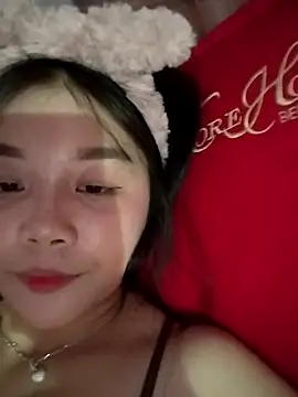 Baa-bee22 webcam
