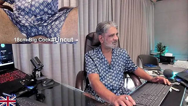OnlineBossUK webcam