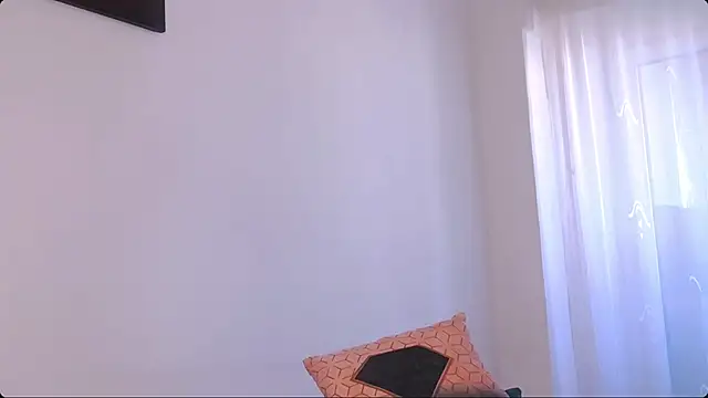 M1kaylaRaven webcam