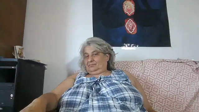 ExquisiteMature webcam
